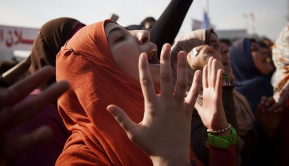 Protesters_in_Tahrir_Square_calling_for_the_Muslim_Brotherhood_to_leave_government_-_30-Nov-2012