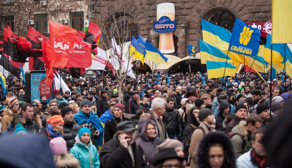 Euromaidan_Kyiv_1-12-13_by_Gnatoush_004
