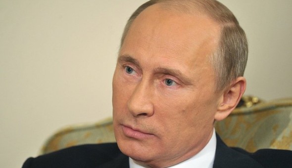 Vladimir_Putin_April_2013_interview_to_the_German_ARD-001