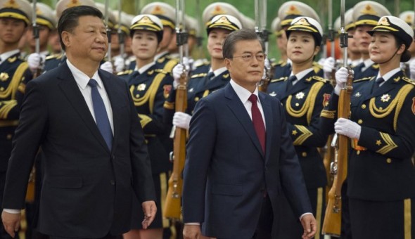 Moon Jae-in, Xi Jinping